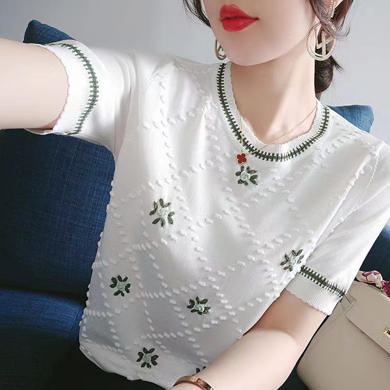 Women's Short-sleeved T-shirt Round Neck Embroidered