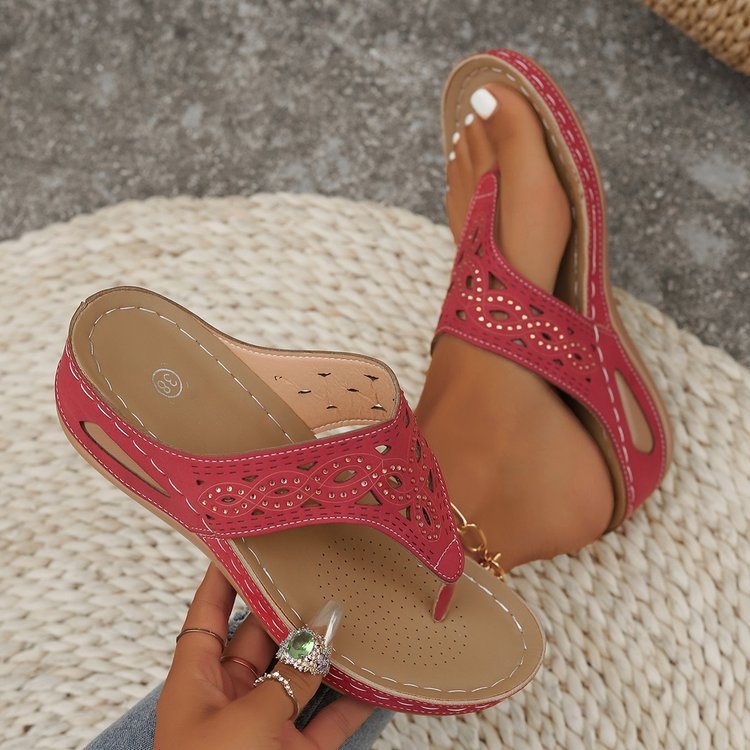 New Platform Flip-flops Wedge Summer Outer Wear Hollow Beach Rhinestone Slippers