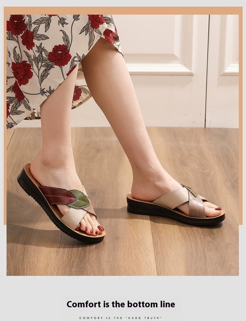 Women's Summer Wear Really Soft Leather Flat Bottom Comfortable Sandals