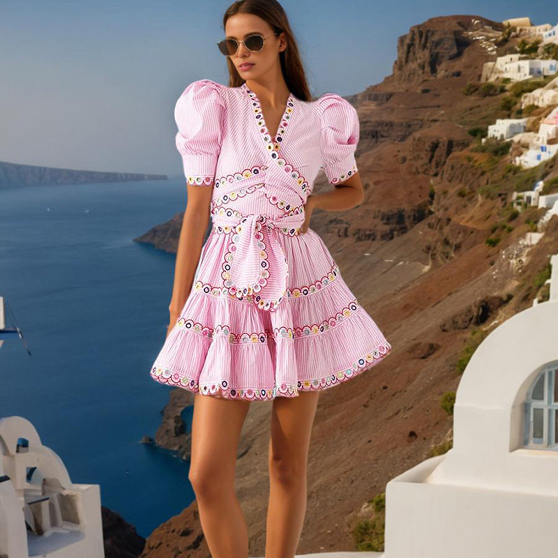 New V-neck Puff Sleeve Waist-controlled Lace-up Color Trim Dress Women
