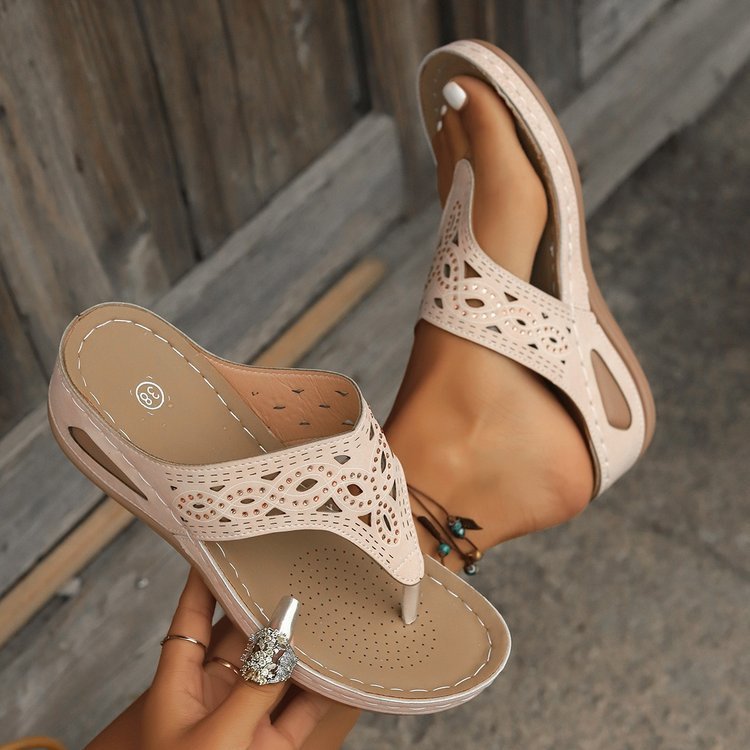 New Platform Flip-flops Wedge Summer Outer Wear Hollow Beach Rhinestone Slippers